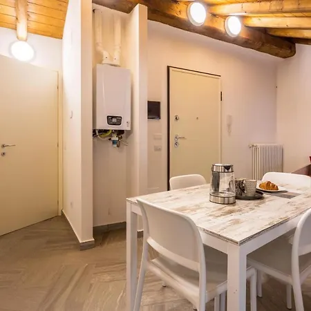 Giulia Apartament