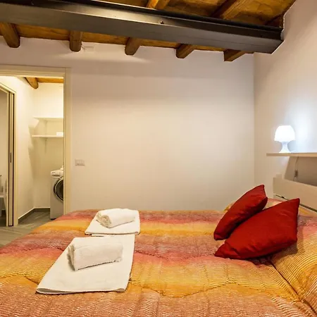 Giulia Apartment